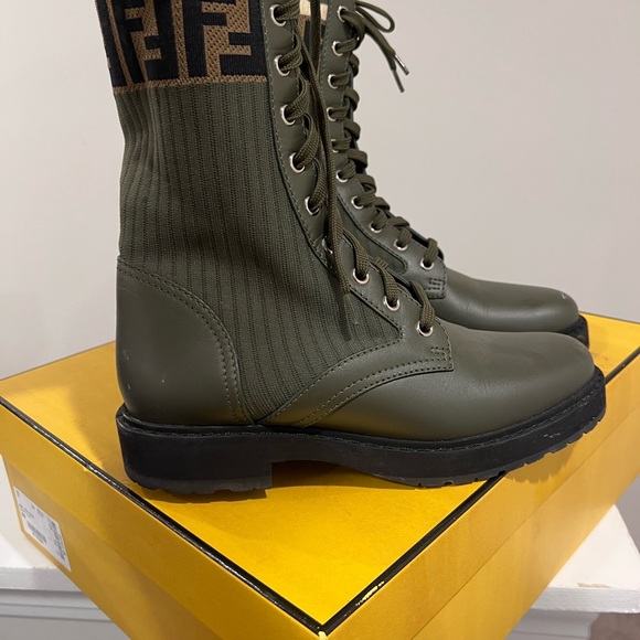 Fendi rockoko combat boots - Picture 3 of 9